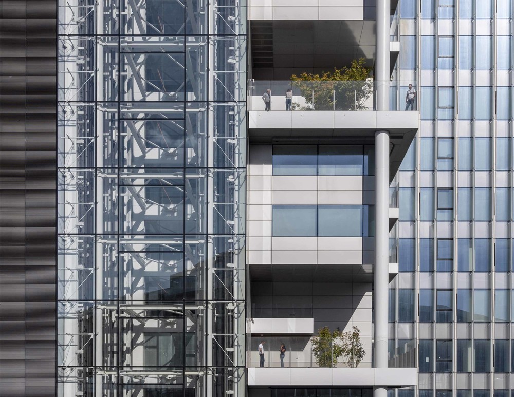 LE MONDE / Photo mystère : la tour Trinity - © Cro&Co